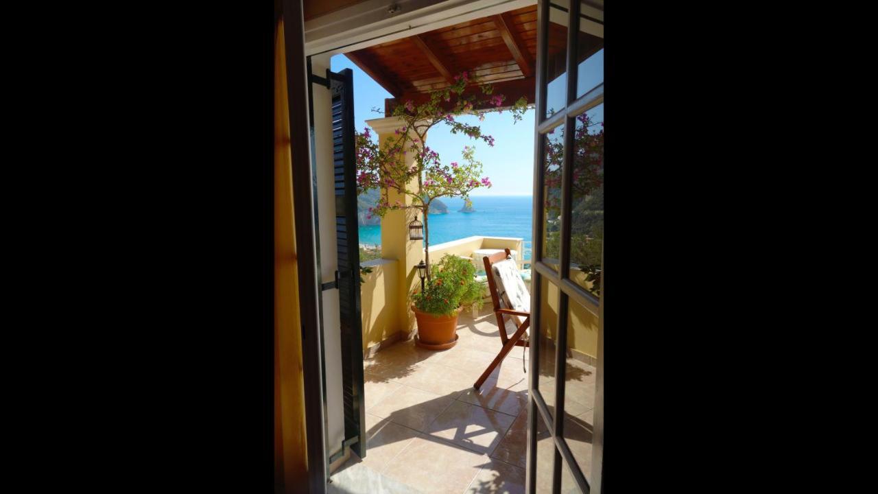 Natalia B With Panoramic Sea Views Of Agios Gordios Bay Appartamento Agios Gordios (Corfu)